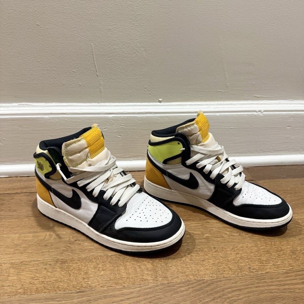 Nike‎ Air Jordan 1 Retro High 'Volt Gold' Shoes Size 6.5y EUR Size 39 575441-118